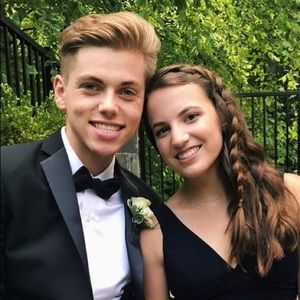 Meet your Posher, Christopher